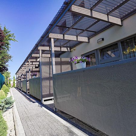 Aurora Ustka-Przewloka Aparthotel Buitenkant foto